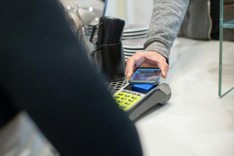 Tunz Abbuchung: Was hinter Tunz.com auf dem Konto steckt Tunz Abbuchung – kontaktlose Zahlung per Smartphone